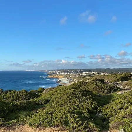 Oasis Backpackers Sintra Surf