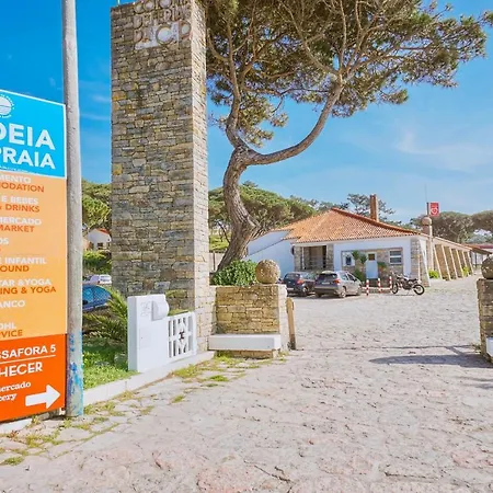 Oasis Backpackers Sintra Surf *