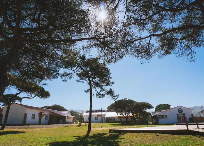 Oasis Backpackers Sintra Surf *