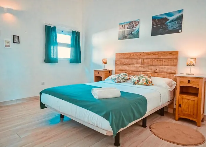 Oasis Backpackers Sintra Surf *