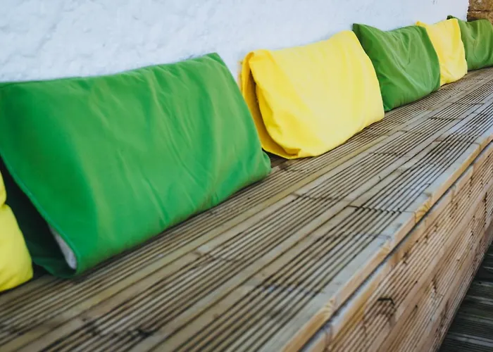 Albergue Oasis Backpackers Sintra Surf Colares