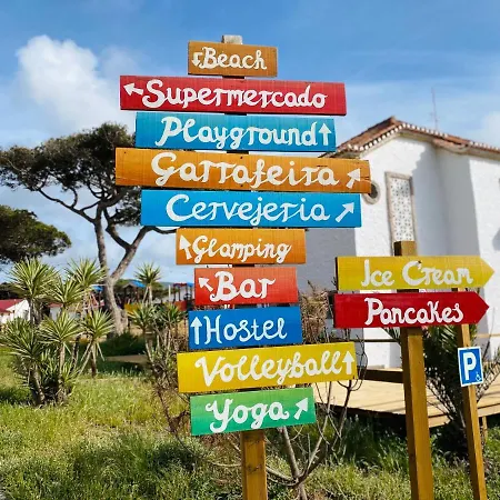 Oasis Backpackers Sintra Surf Hostel *