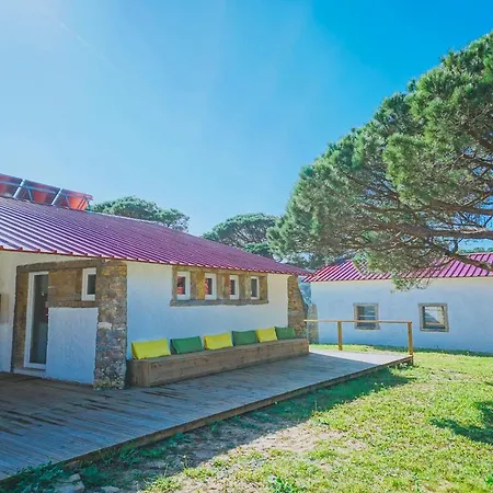 Oasis Backpackers Sintra Surf