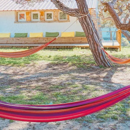 Oasis Backpackers Sintra Surf Hostel