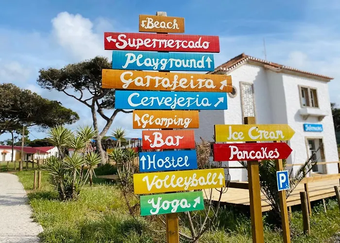 Oasis Backpackers Sintra Surf Hostel *