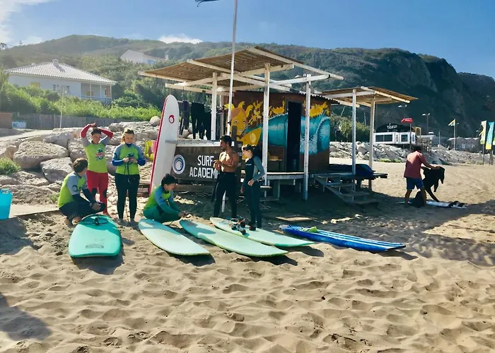 Oasis Backpackers Sintra Surf 科拉雷斯