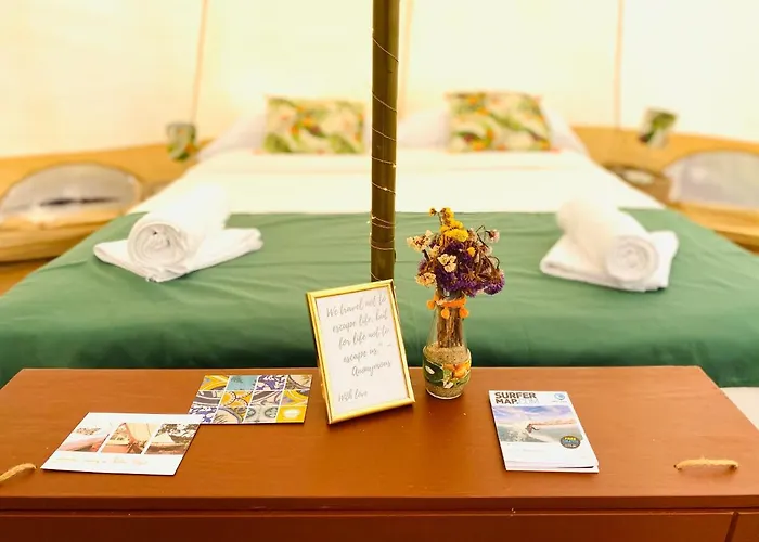 Oasis Backpackers Sintra Surf