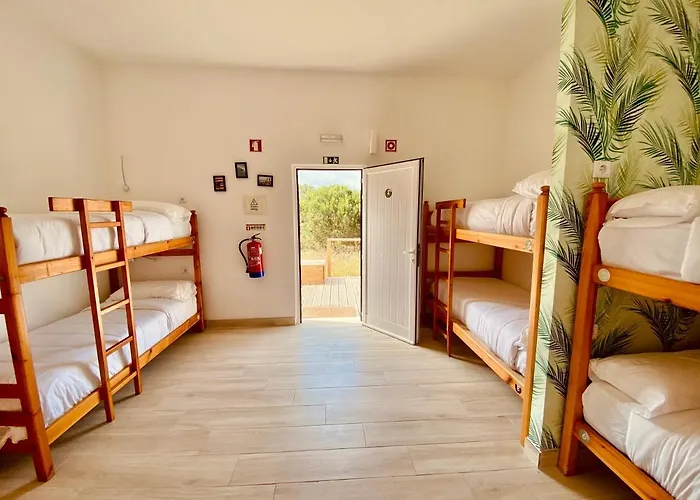 Oasis Backpackers Sintra Surf Colares