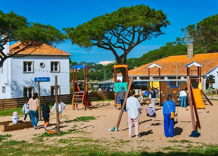 Oasis Backpackers Sintra Surf Hostel