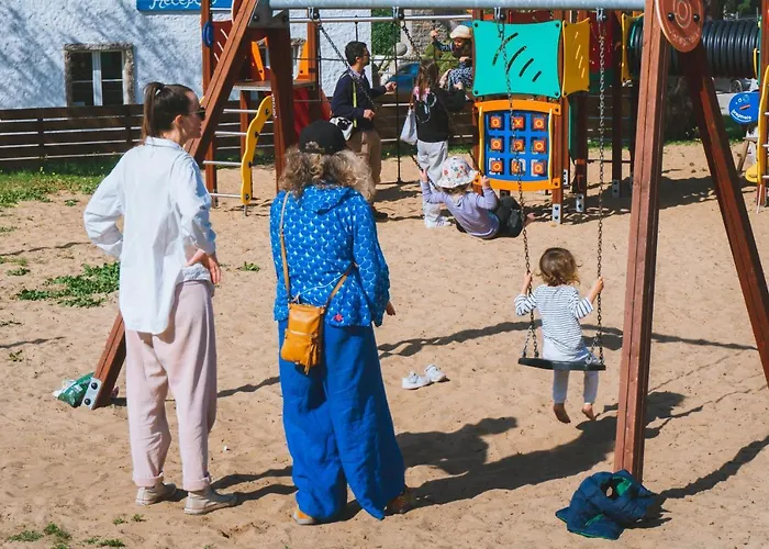 Oasis Backpackers Sintra Surf *