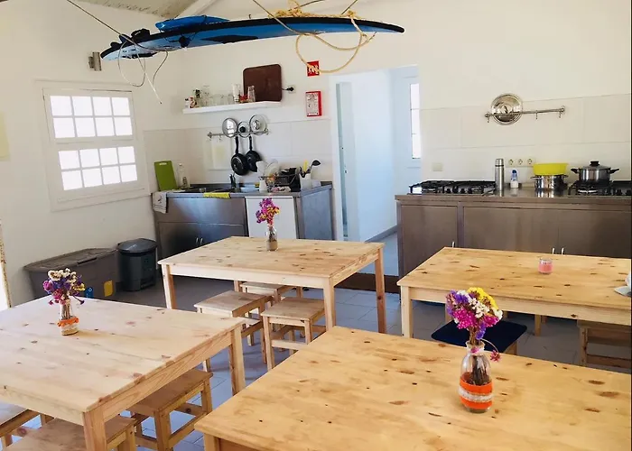 Oasis Backpackers Sintra Surf Hostel