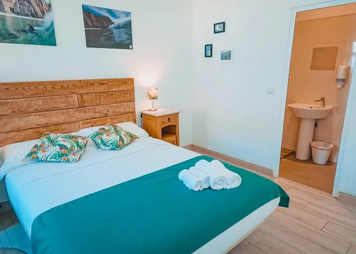 Hostel Oasis Backpackers Sintra Surf Colares